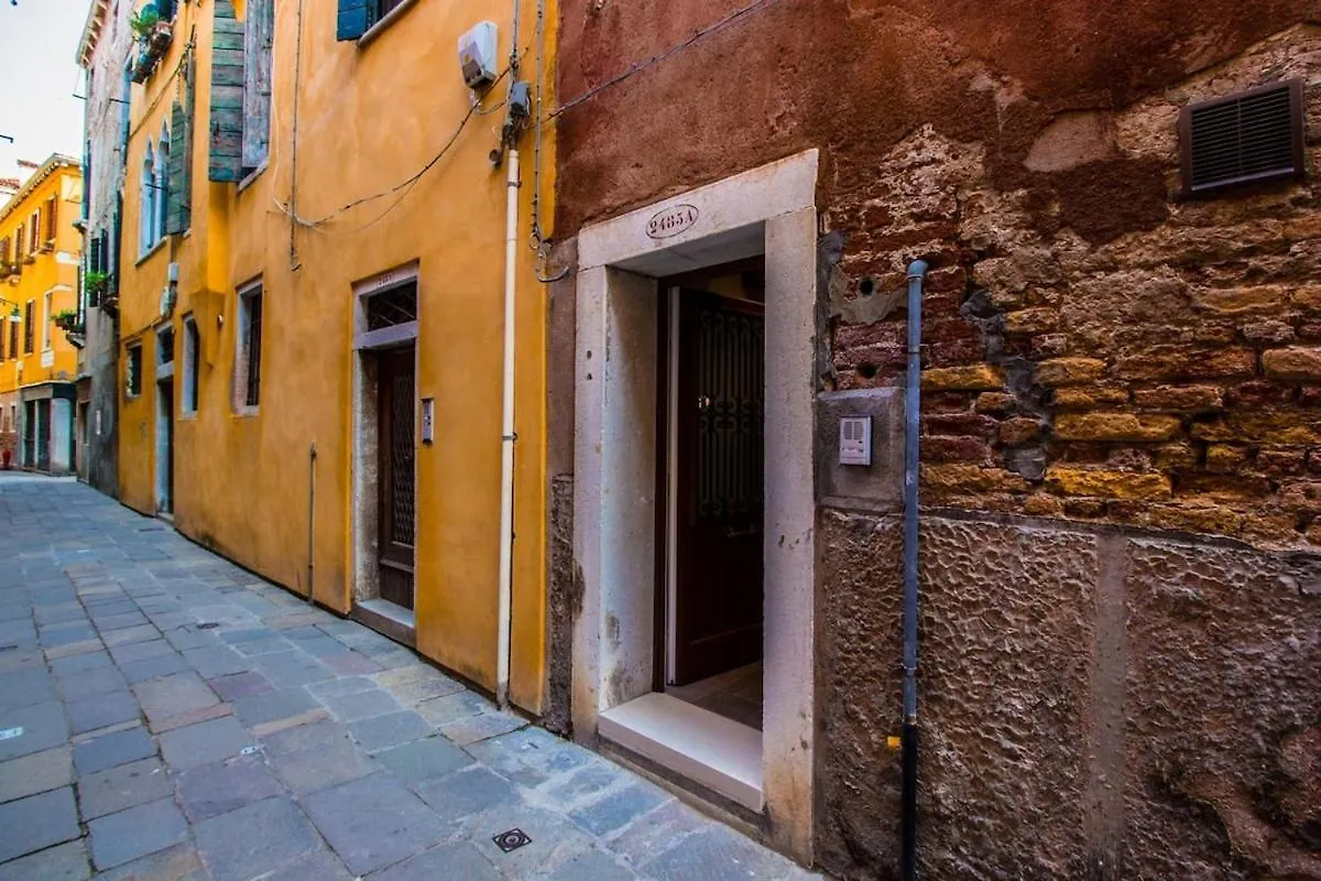 Private House On 3 Levels In The Centre Of Venice Apartment