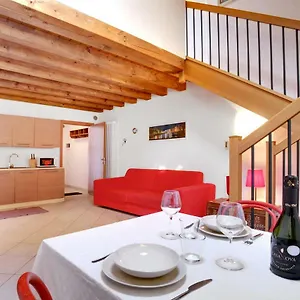 Lagoon Apartment